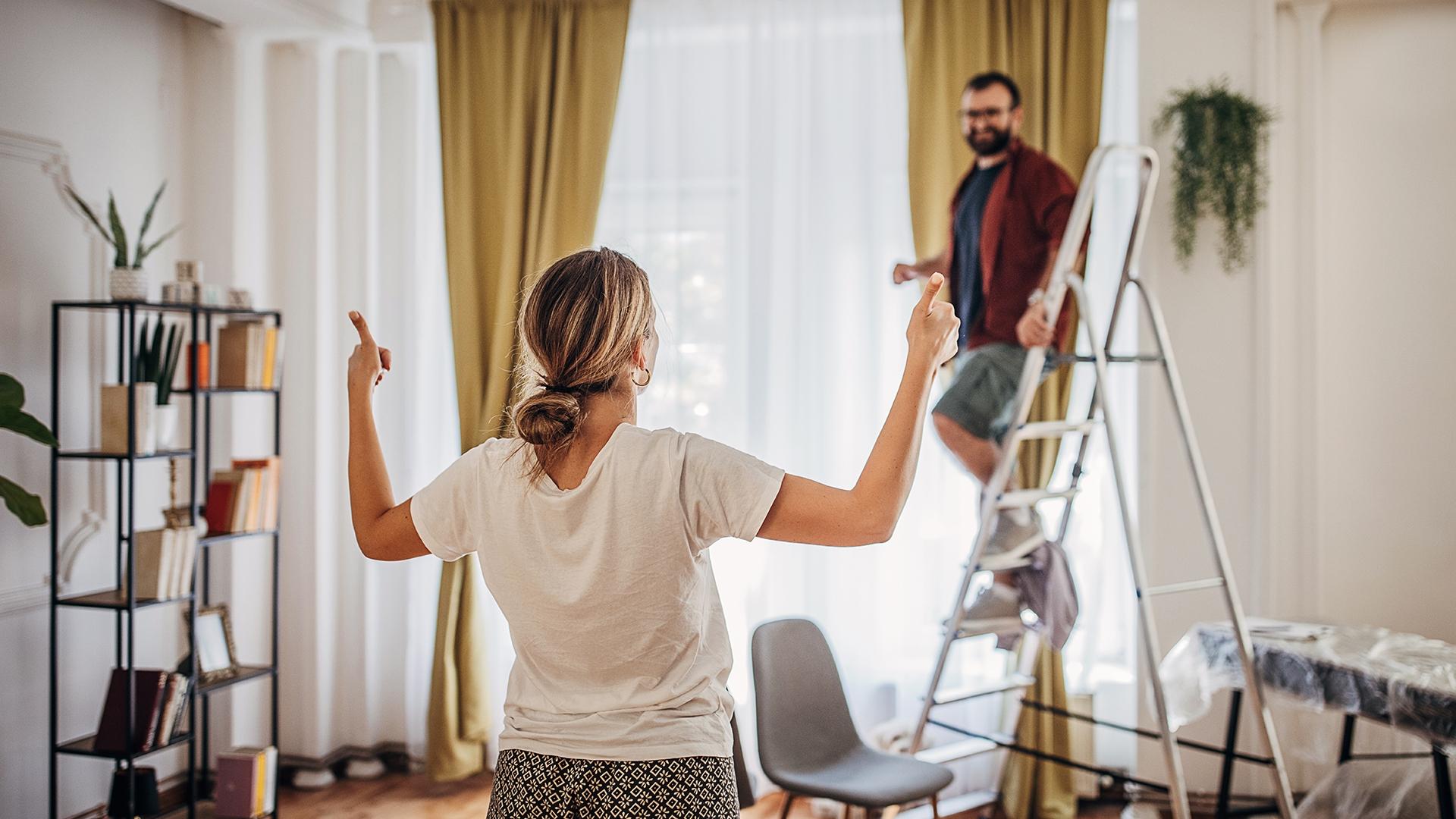 1920x1080-couple-maison-travaux.jpg
