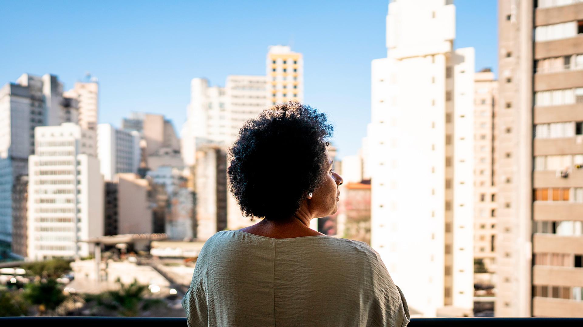 1920x1080_assurance_condo_femme_1.jpg